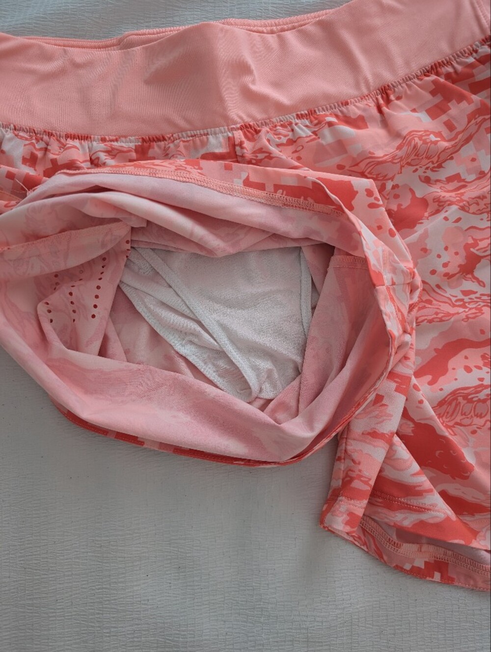 Set Of Two - Fabletics And Under Armour Coral Pink Camo Athletic Shorts - Picture 7 of 9